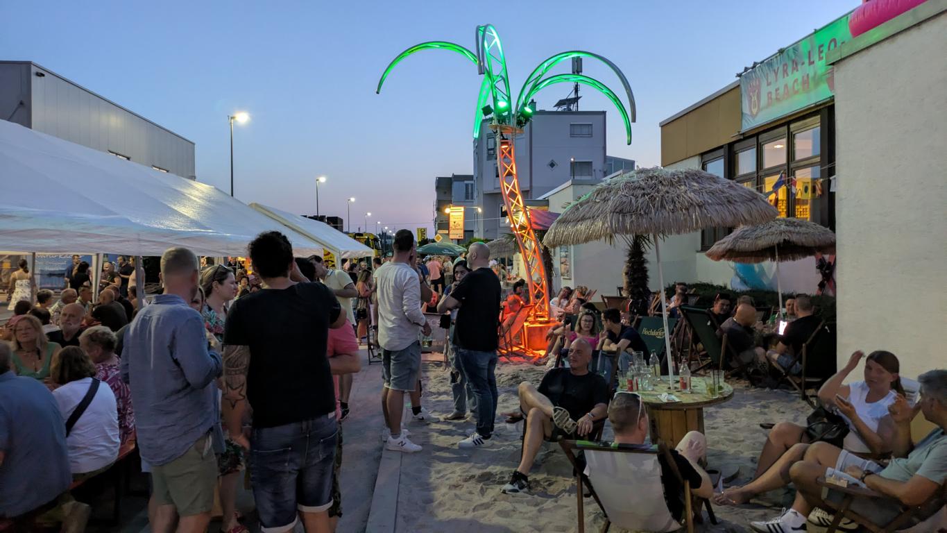 5. Lyra-Leo-Beach 2026